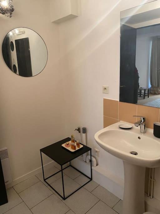 Loft/Jardin Et Parking : Le Petit Clos Bourdet Honfleur Exteriör bild