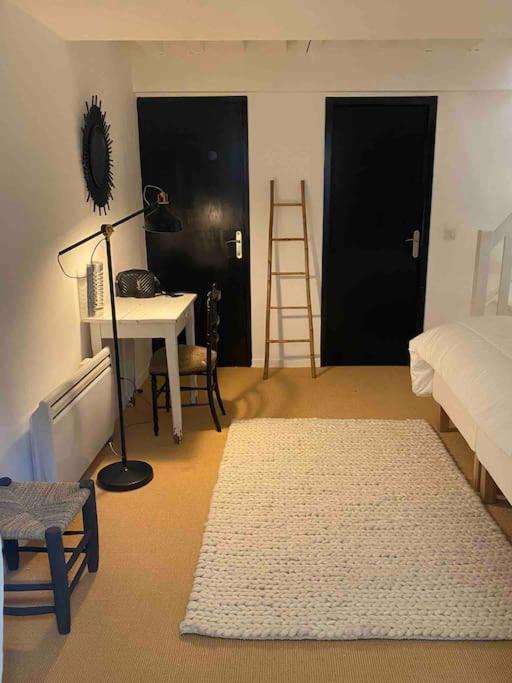Loft/Jardin Et Parking : Le Petit Clos Bourdet Honfleur Exteriör bild