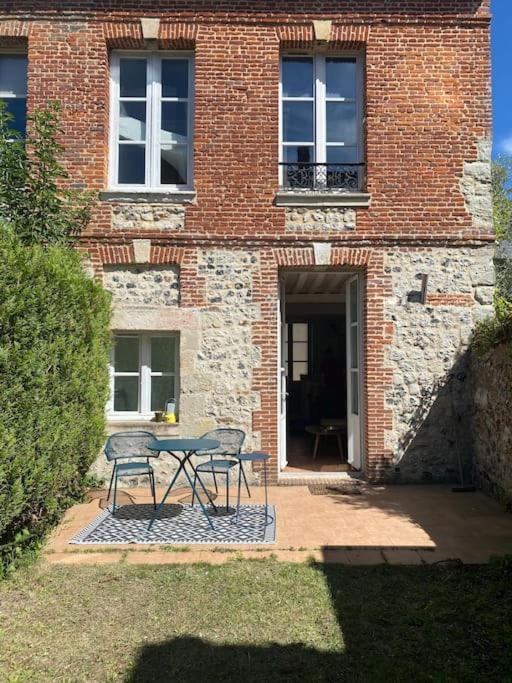 Loft/Jardin Et Parking : Le Petit Clos Bourdet Honfleur Exteriör bild