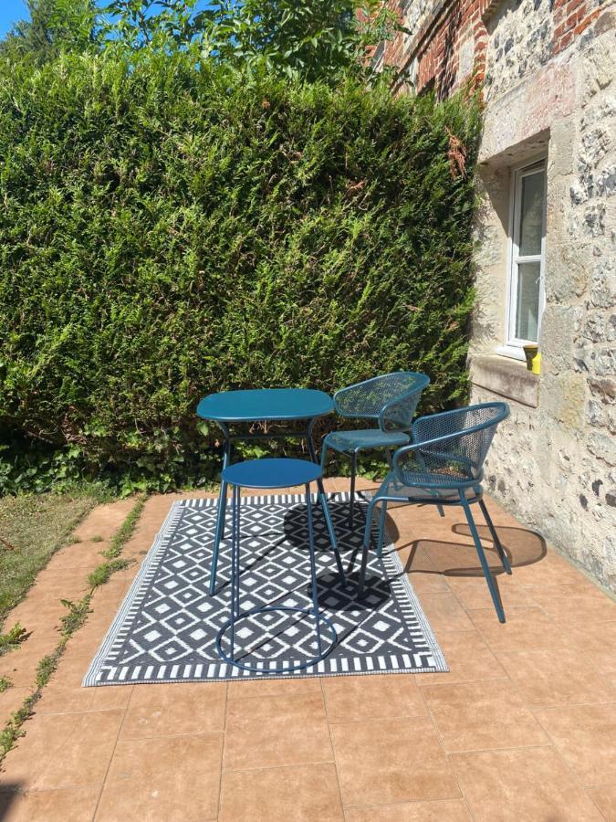 Loft/Jardin Et Parking : Le Petit Clos Bourdet Honfleur Exteriör bild
